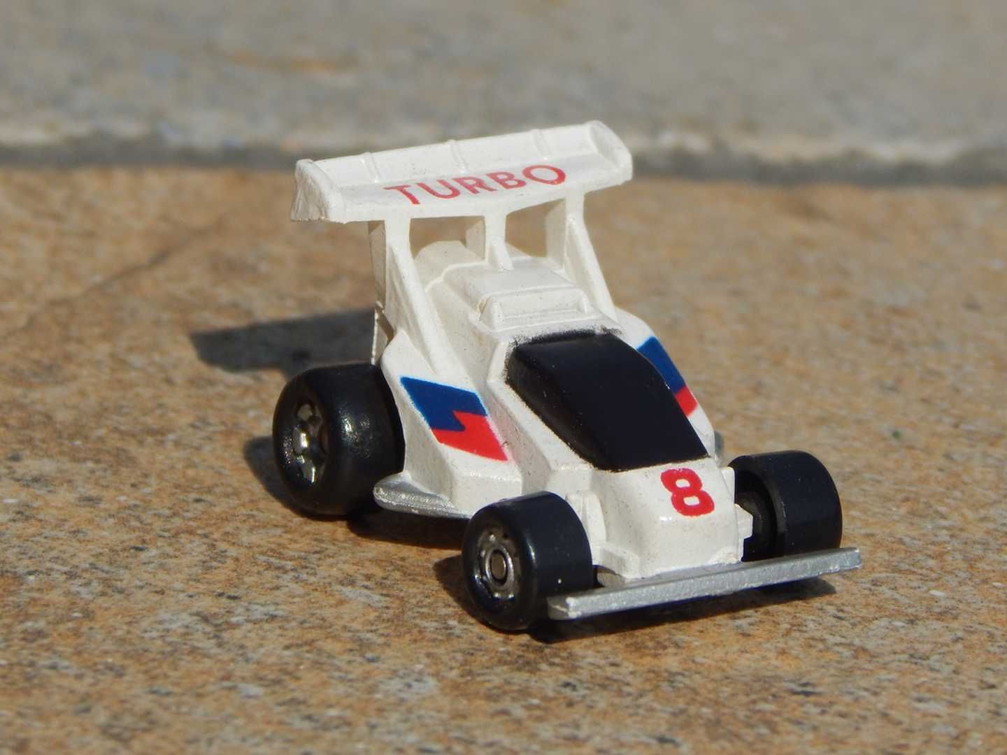 Macheta masina curse Formula 1 FunRise Galoob Micro Machines 1988 1:87