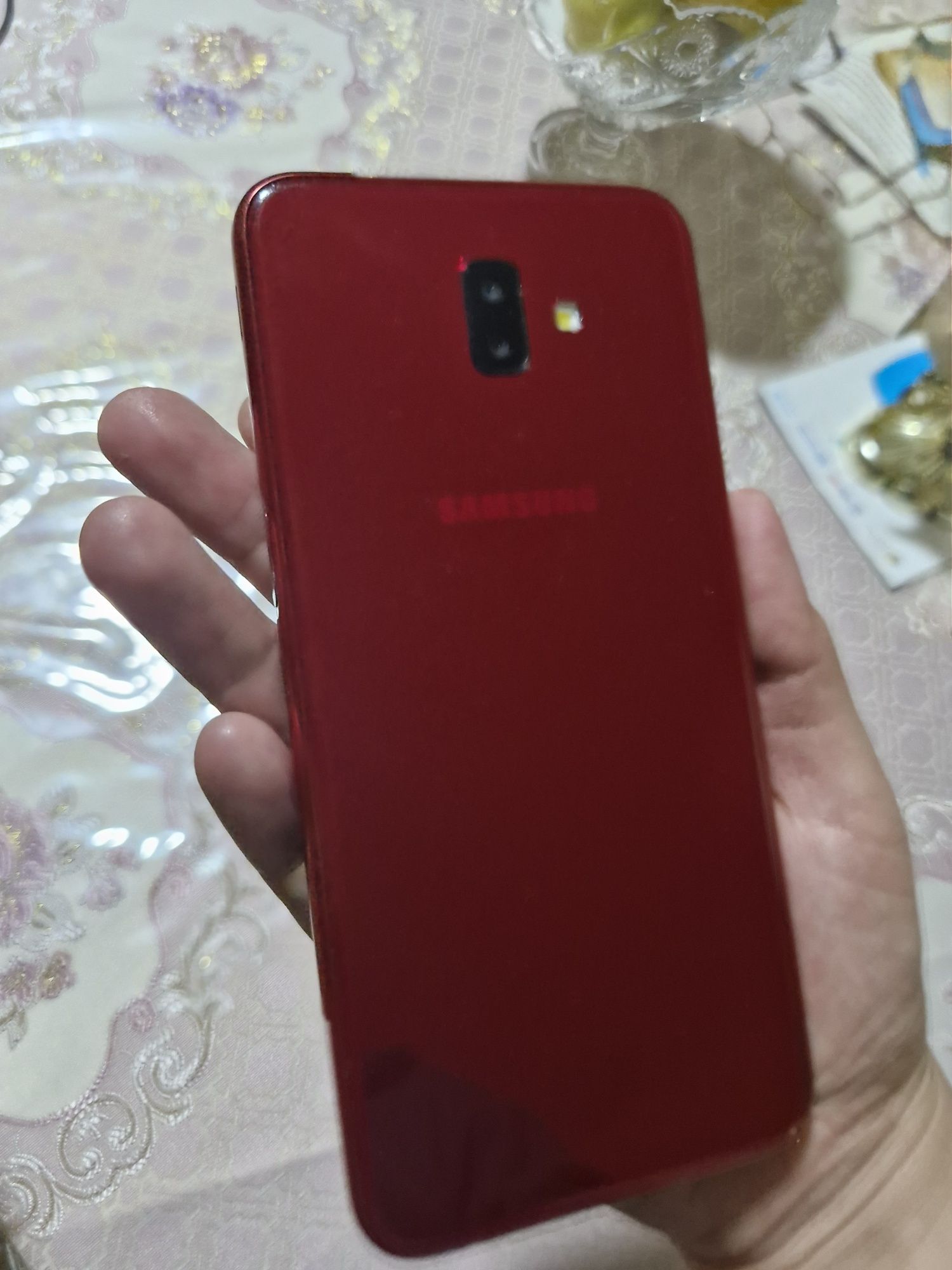 Samsung j6+,холати яхши