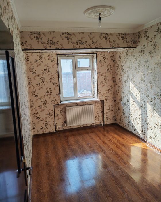 Хонадон сотилади! Сергели 8 худуд,2 хонали, 7- кават