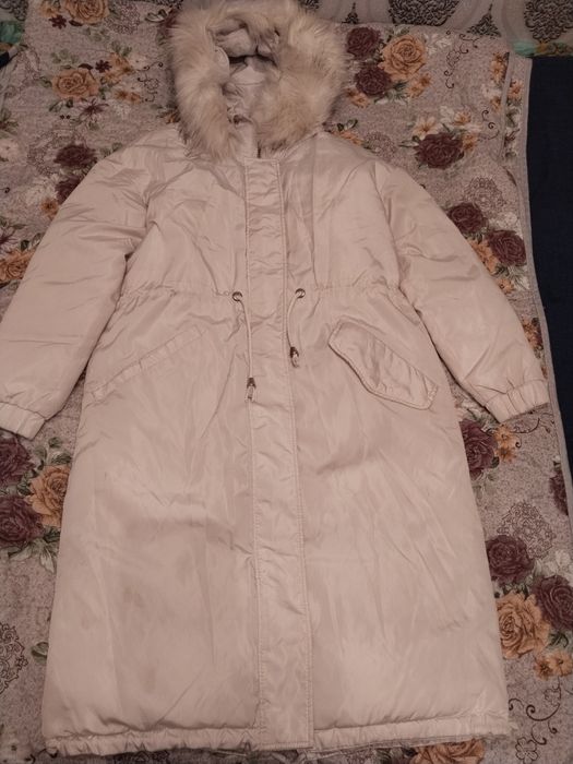 Пуховик зимний,белый