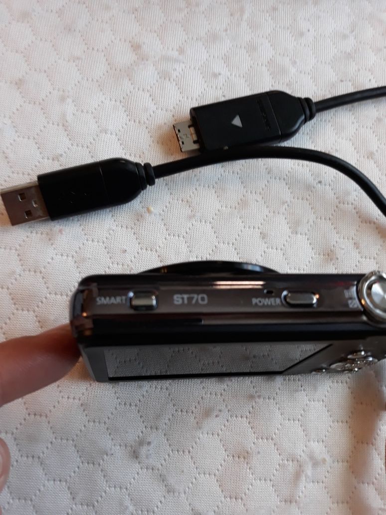 Aparat foto digital Samsung ST70 , negru