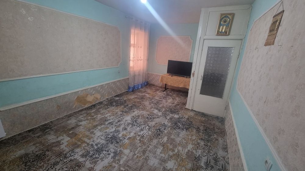 1 xona 2 xona qilingan Navoiy shahardaUY SOTILADI