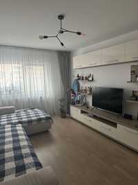 Vând apartament 3 camere