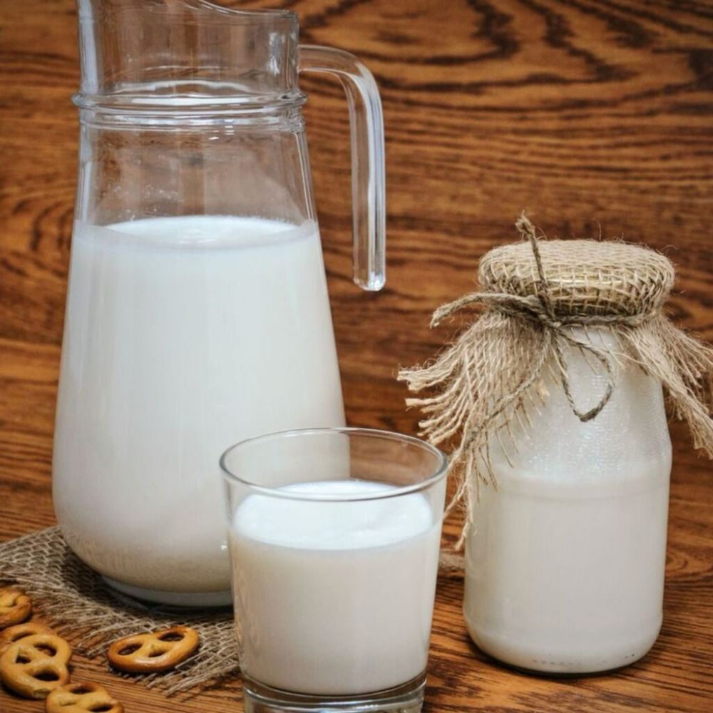 Ешкі сүті (козье молоко)