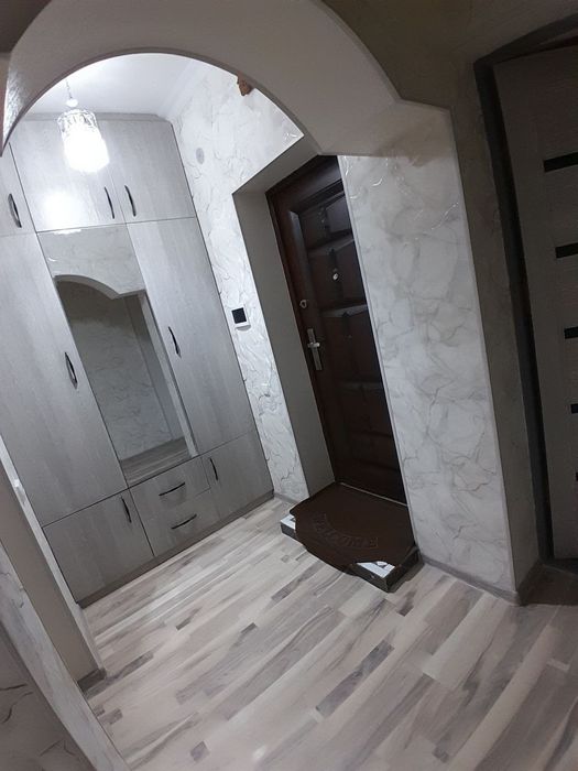 Sergelida 2xonalik uy sotiladi yevro remont