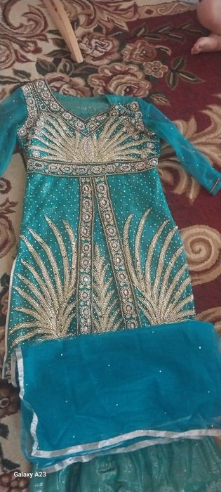 Sotiladi kelin uchun olingan koylak sotiladi
