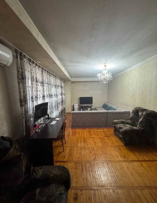 Квартира на Дархан -метро Х.Алимджан 2/7/18 общ пл 70м с обстановкой
