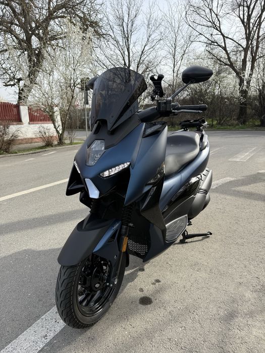 Scuter Zontes M125