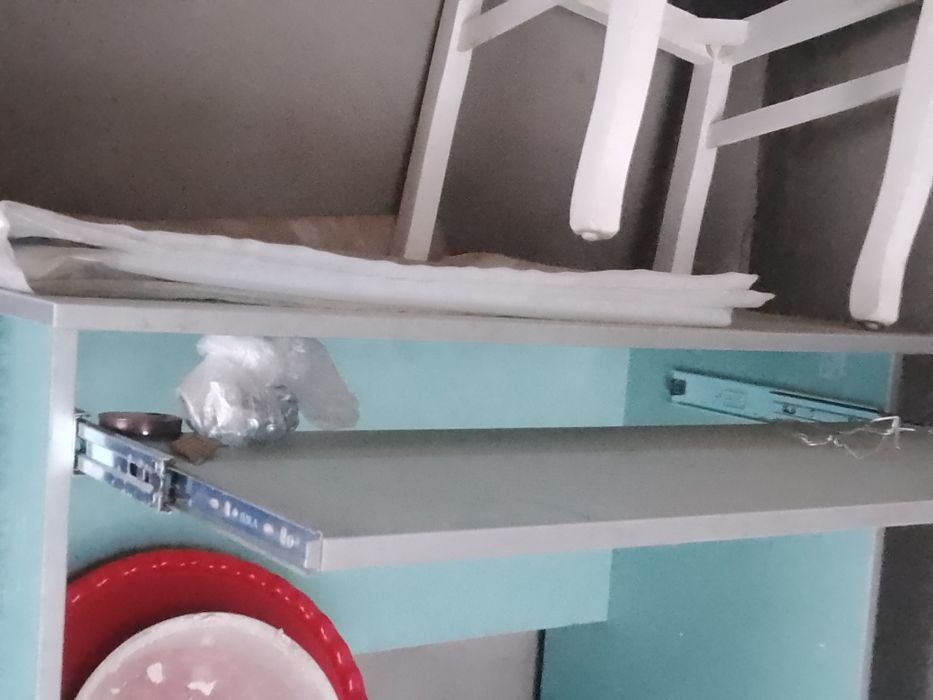 Журнальный столик в нормальном состояние