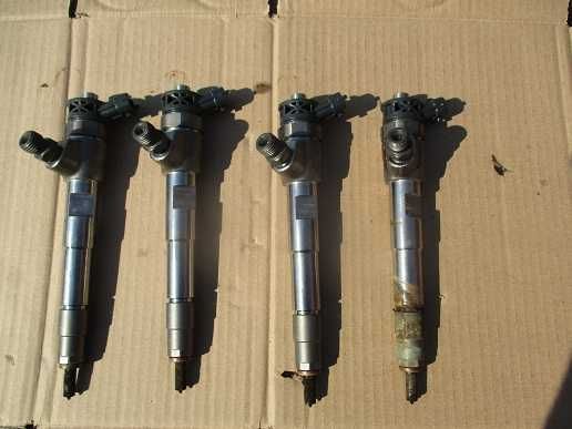 Injector Renault 1.5 dCi 95-116 CP, după 2017, 0445110800 / 166007427R