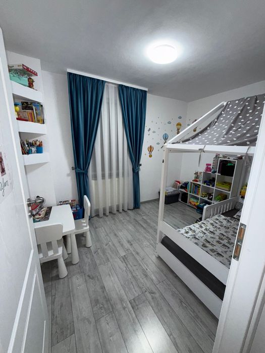 Apartament 4 camere, 2 bai, Etaj 3