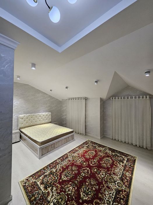 Zamona tuyxona 700 y.e