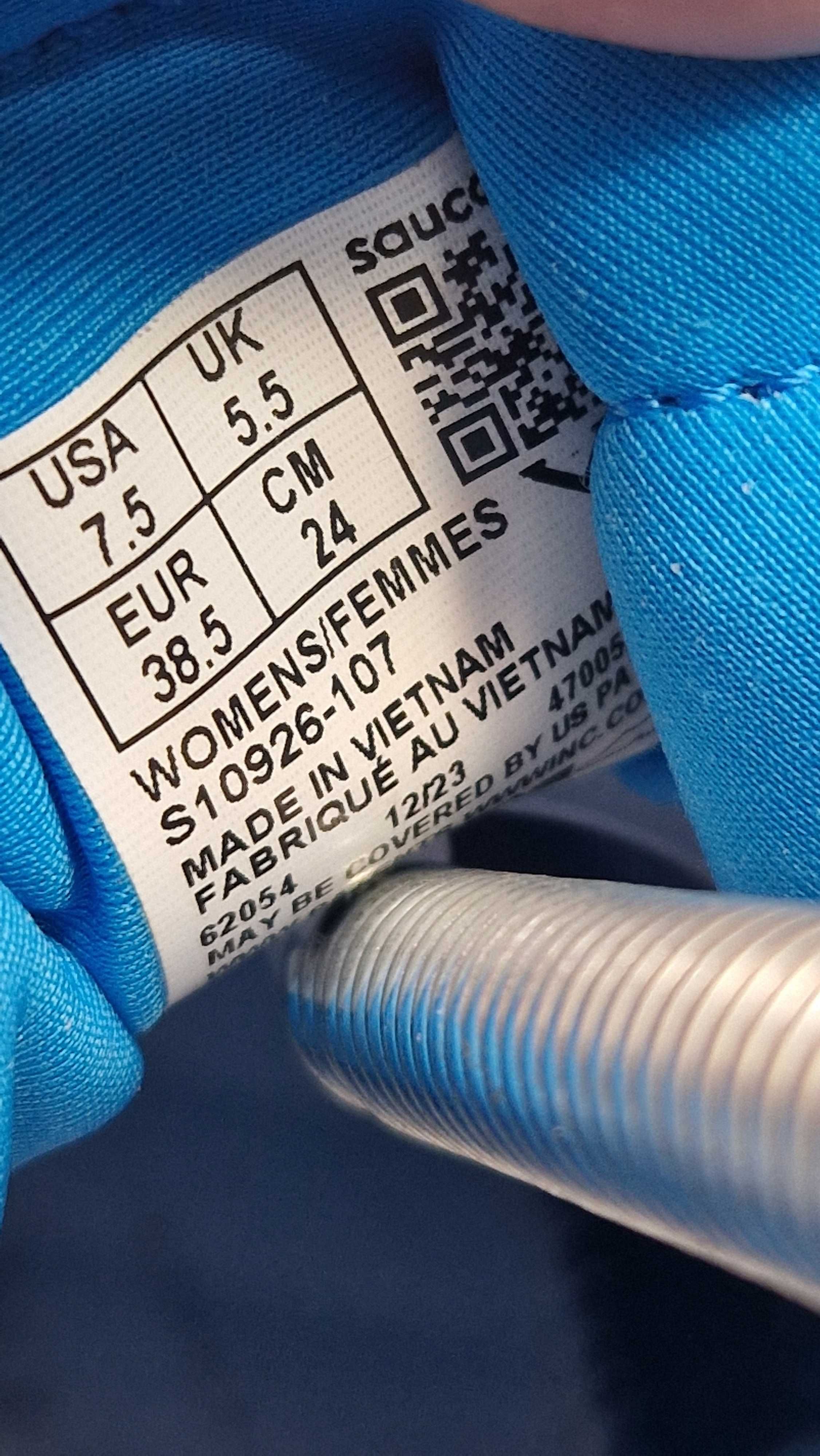 Оригинални дамски маратонки- Saucony Omni 22