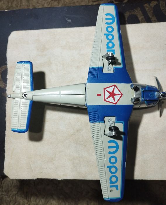 Коллекционный самолет масштаб 1:50