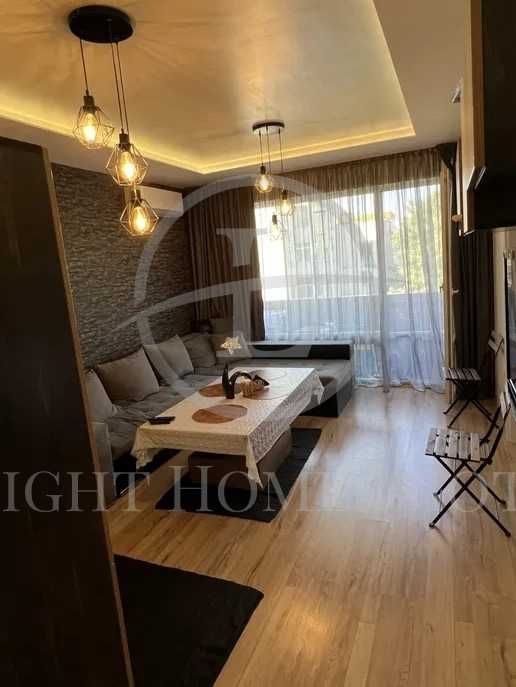 Продава се Четиристаен апартамент в Пловдив, Христо Смирненски - 75 кв.м за 2039 €/кв.м - Снимка #3