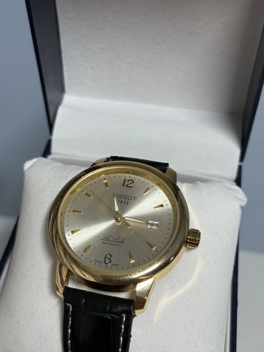 Продам часы Tissot 1853