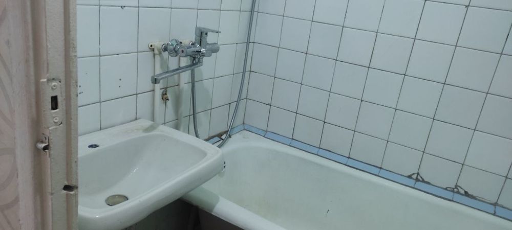 Арзон квартира сотилади срочно метро якин