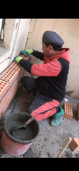 Balkonga g'isht teramiz