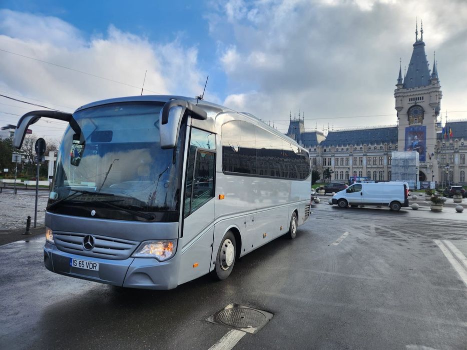 Mercedes-Benz Tourino Prim proprietar pe România. Stare tehnică și estetică ireproșabilă.