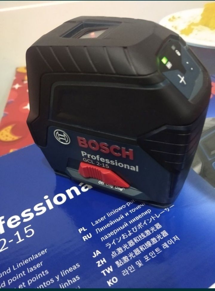 Nivela laser Bosch universal level și gcl2-15