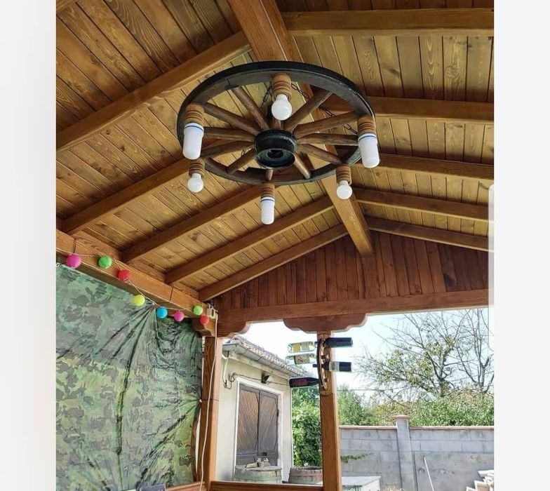 Полилеи , осветление от  колела от каруца с ръчно изработени чашки