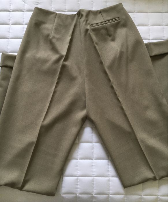 Costum din lana pentru femei