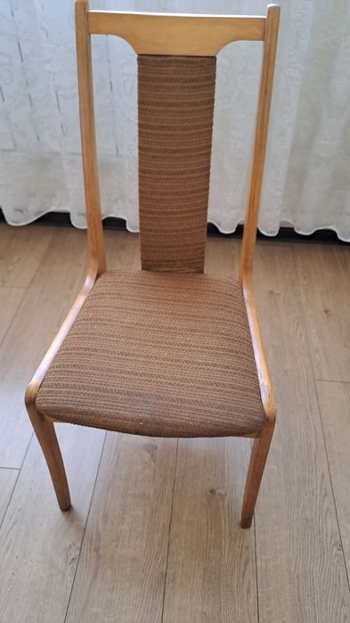 Стулья деревянные 4 штуки