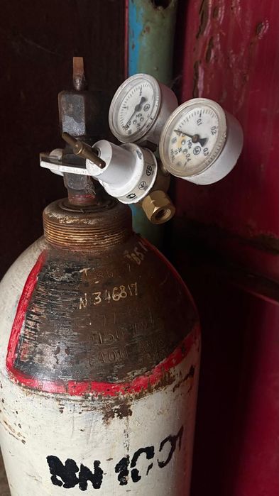 Продам баллон ацетиленовый с новым редуктором