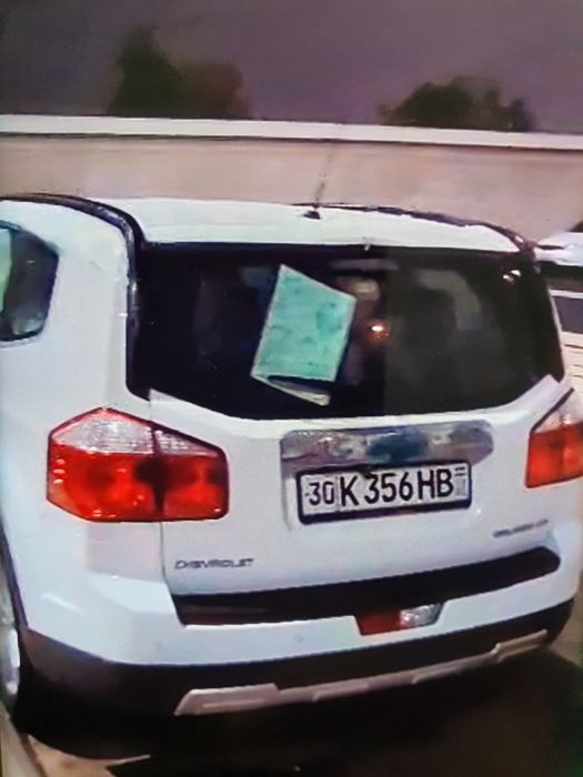 Орландо 6 ва эпика 4 пассажир Тошкент ва Самарканд устида багажи билан