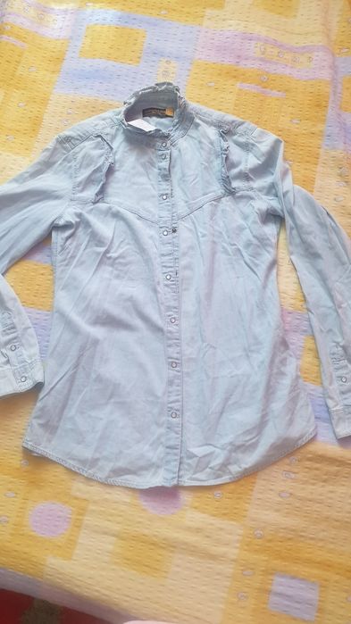 Camasa denim cu eticheta