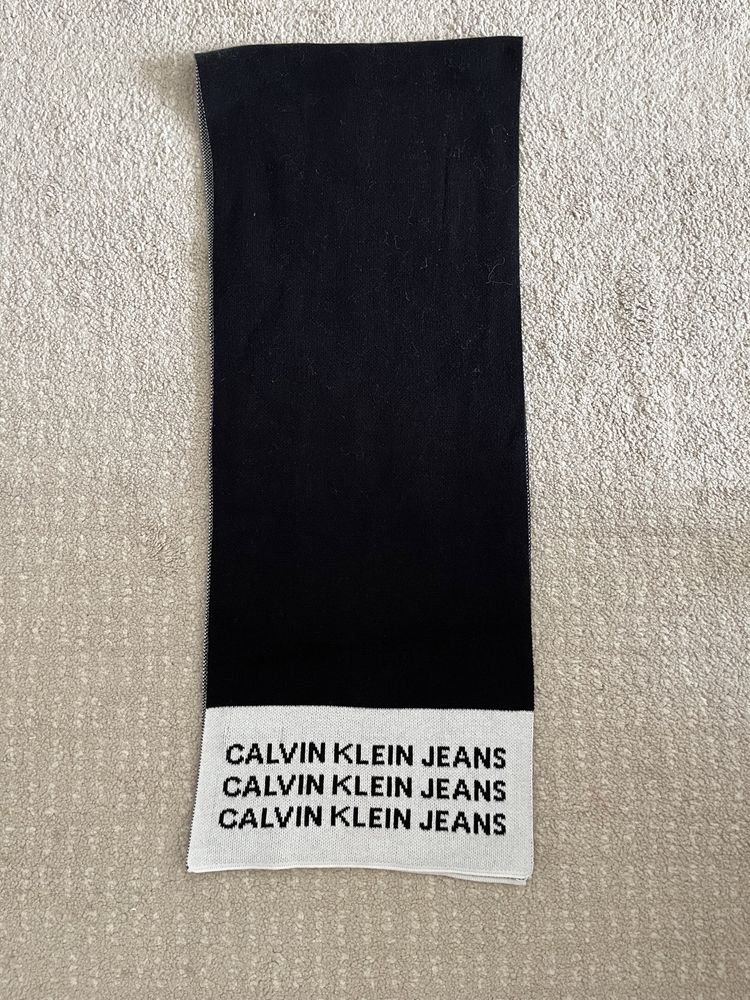 Шарф Calvin Klein
