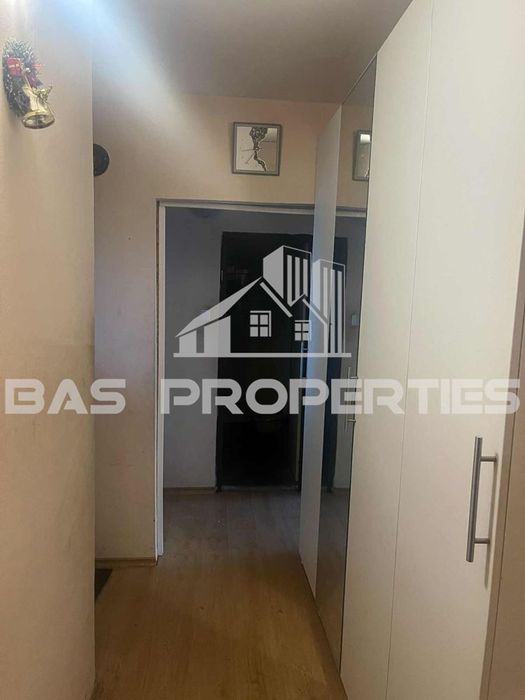 Продава се Тристаен апартамент в София, Слатина - 62 кв.м за 2662 €/кв.м - Снимка #3