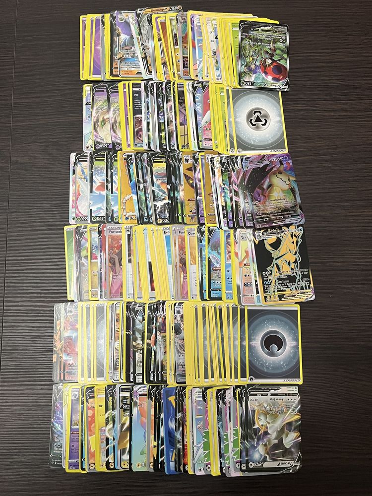 Продавам Pokemon карти