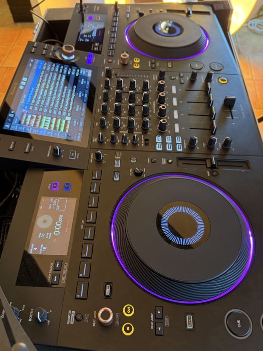 Consola Opus Quad