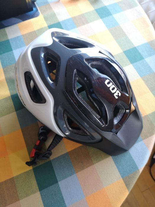 Мъжка велосипедна каска М