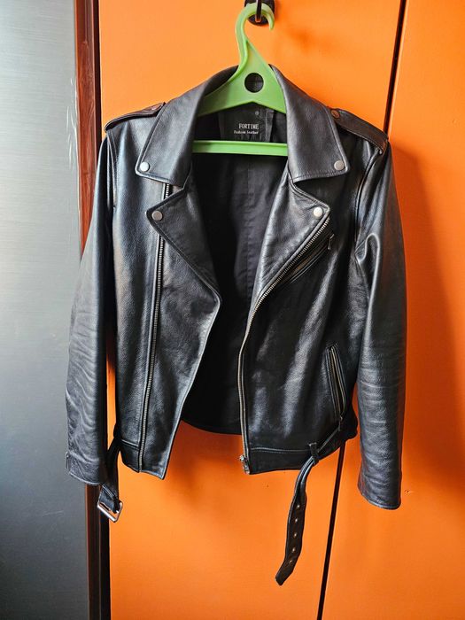 Продам кожаную куртку