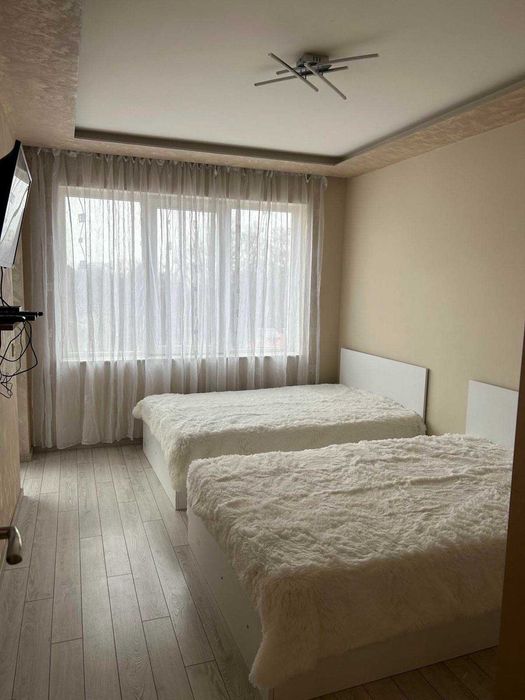 Дава се под наем Тристаен апартамент в София, Триъгълника - 100 кв.м за 700 € - Снимка #3