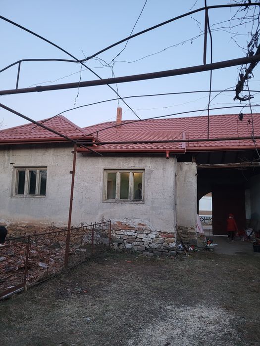 Acoperișuri si reparați de urgența