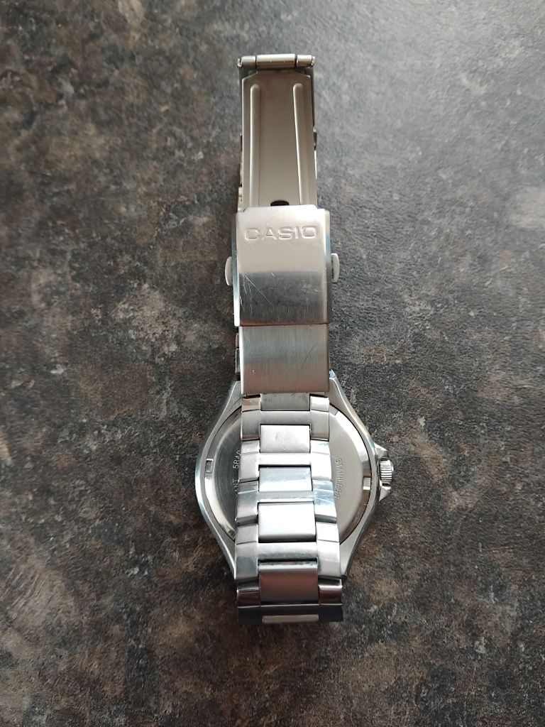 Часовник   Casio