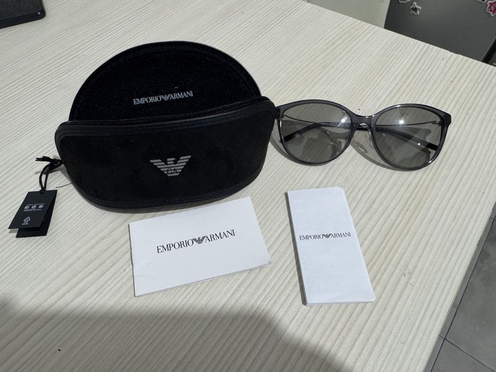 NOU Ochelari dama Emporio Armani EA4220 6106/11