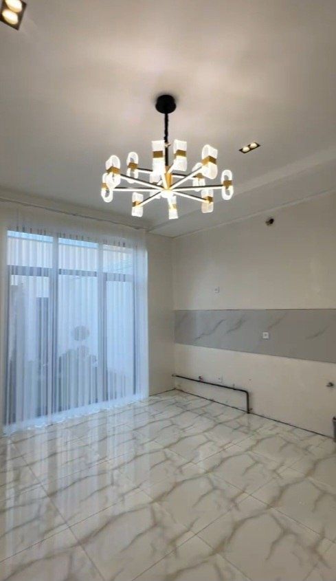 * Сергели ЯнгиДархон 2 Соток 6 Хона + Кухня Ориентир Киа автосалон