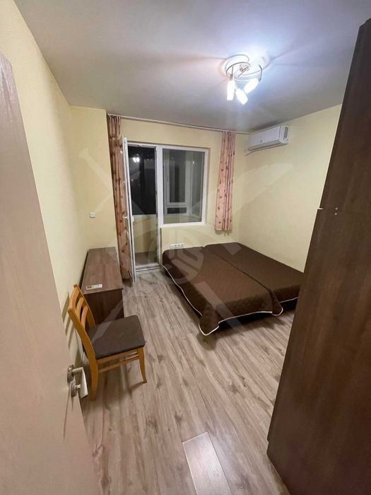 Дава се под наем Тристаен апартамент в Варна, Колхозен пазар - 70 кв.м за 470 € - Снимка #2