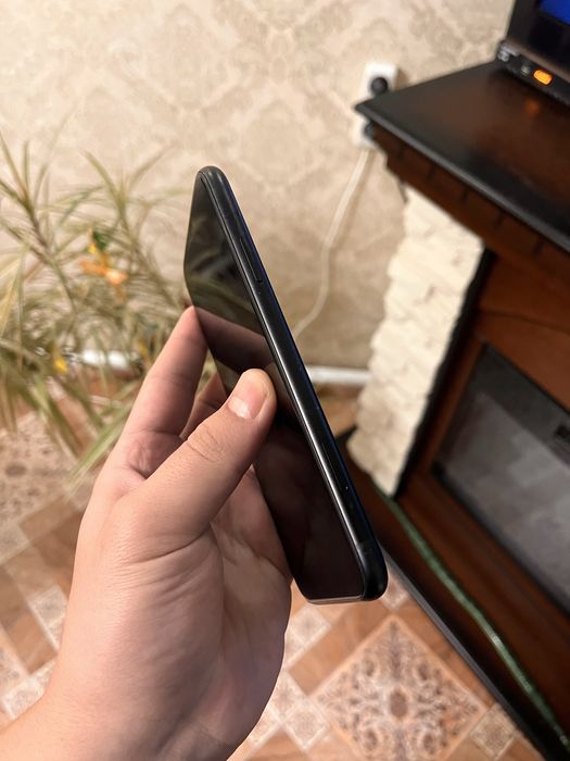 iPhone Xr 128GB 100% аккум. В шикарном состоянии!