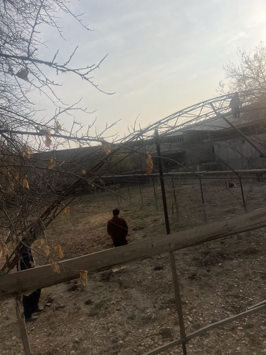 Tayyor issiqxona sotiladi