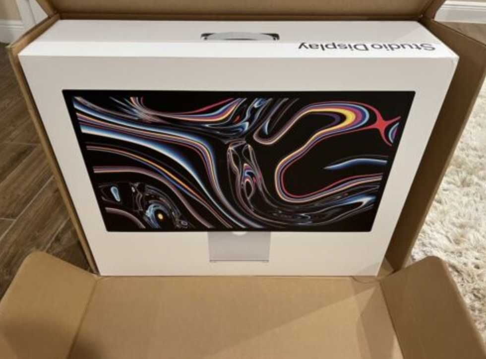 Apple Studio Display