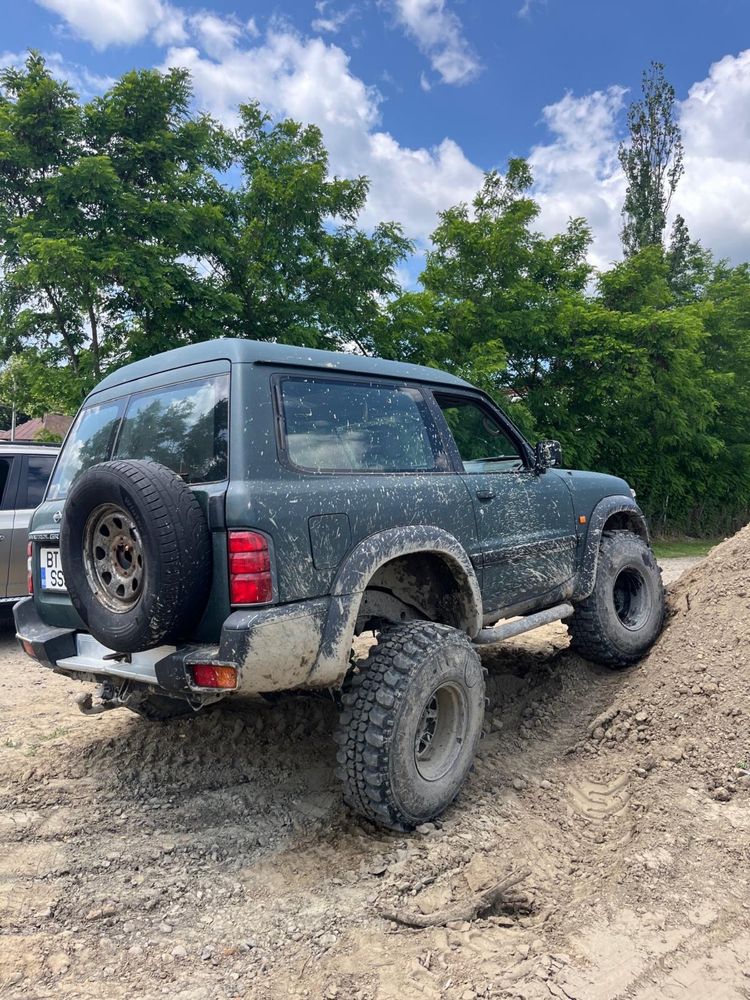 Nissan Patrol Gr y61