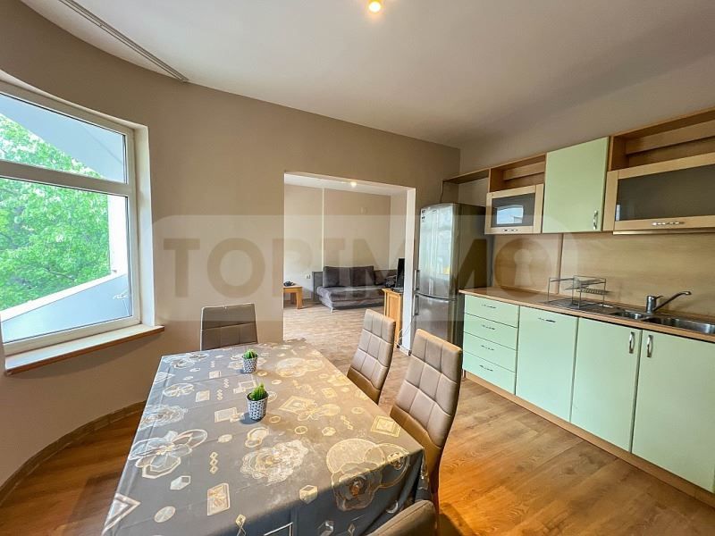 Продава се Тристаен апартамент в Варна, Централна поща - 120 кв.м за 1567 €/кв.м - Снимка #1