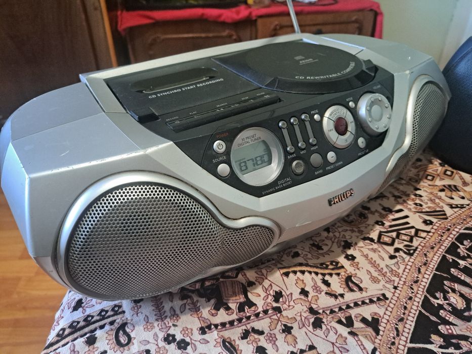 Vand radiocasetofoanele din imagine