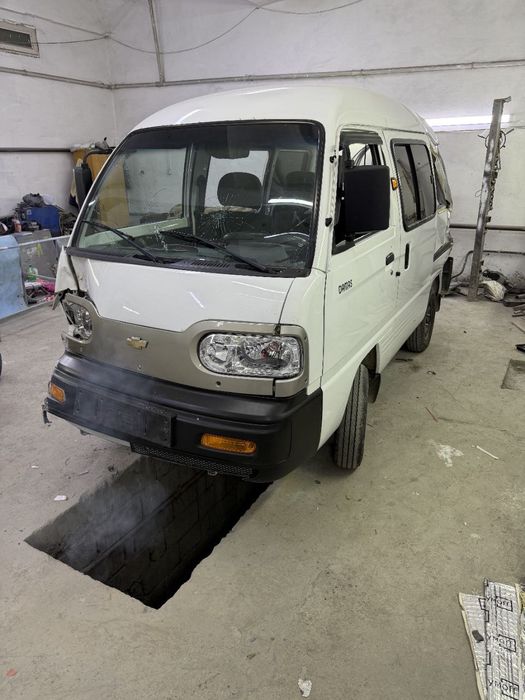 Chevrolet Damas 2023 metan bor srochna sotiladi