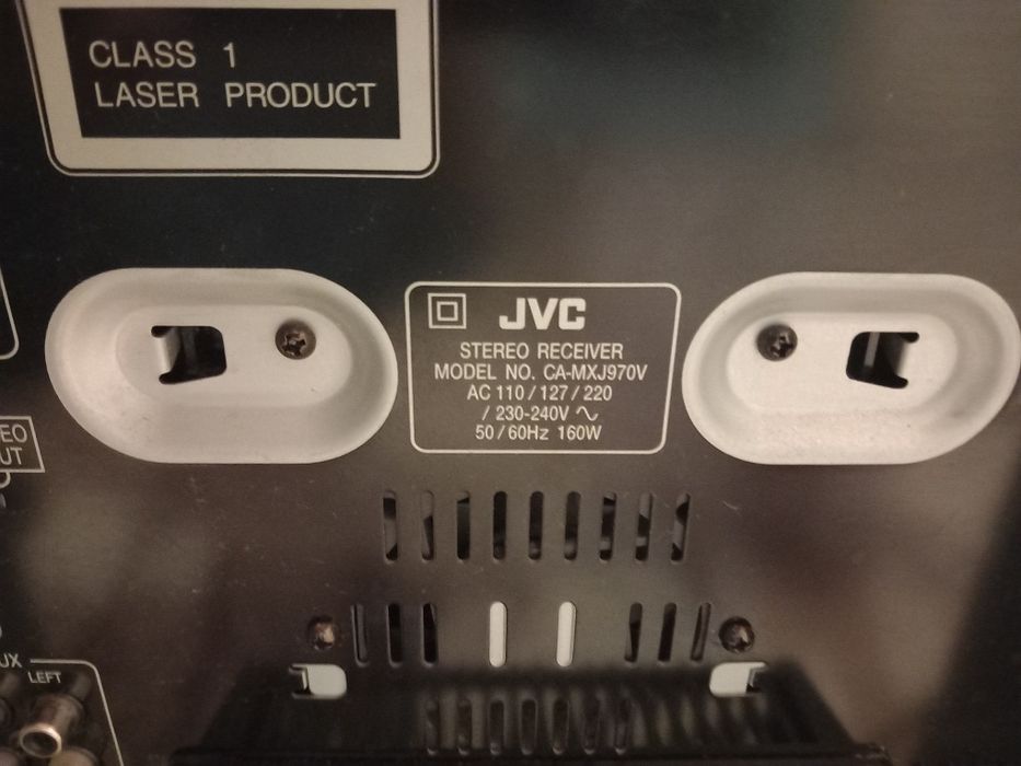 Продавам музикална уредба JVC model MXJ970W